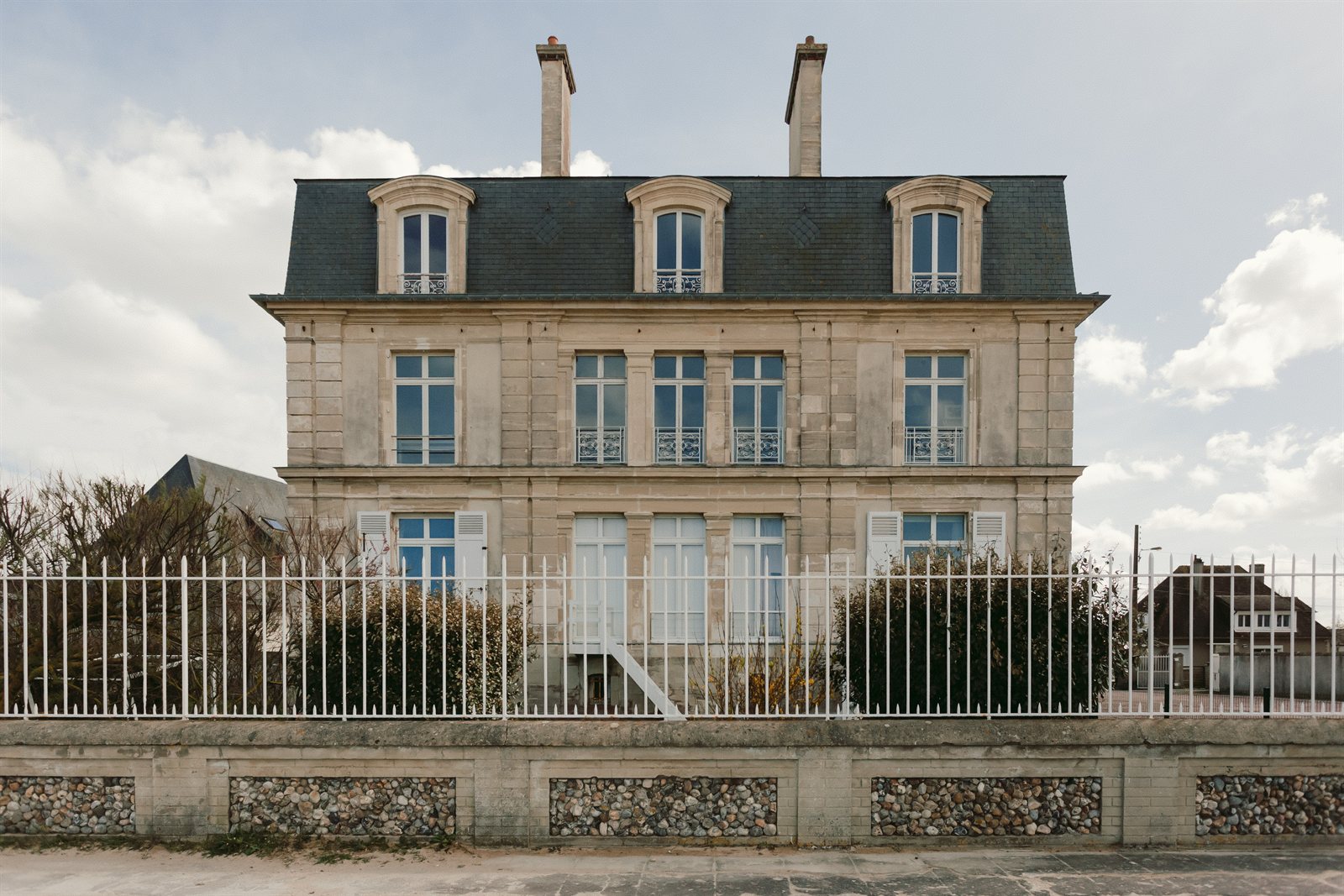 La Villa Carrée — la maison de 1874 qui abrite les deux logements
